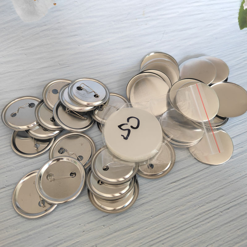 100 SET Distintivo Vuoto Spill - Button Badge Blank recensione e prezzo
